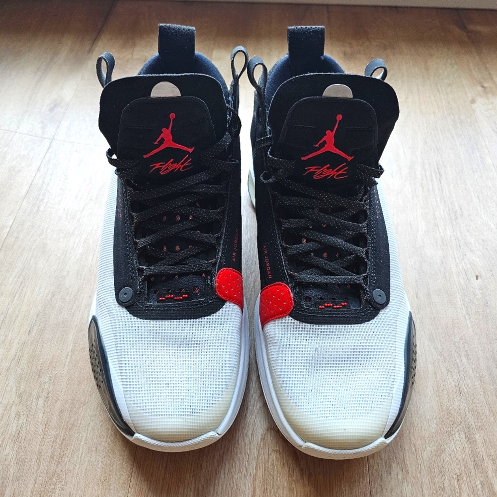 Air Jordan 34 'Chicago'